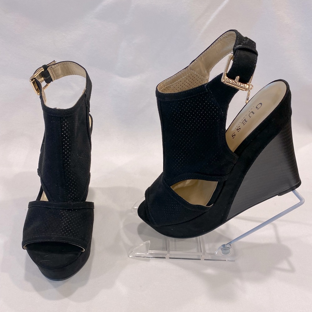 Women’s Guess Black Wedge Platform Sandals - Like New